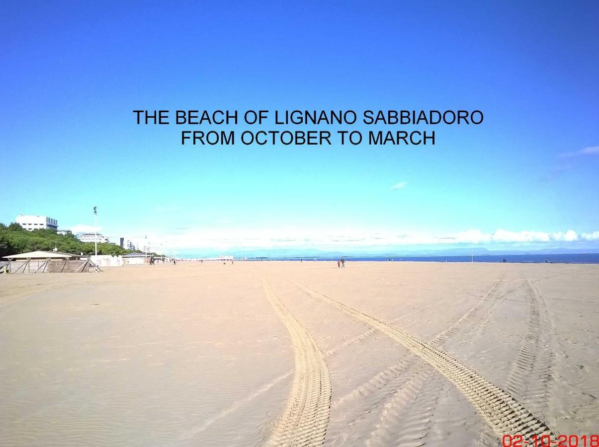 Lucerna Apartments at Sabbiadoro Beach Lignano Sabbiadoro Exterior foto